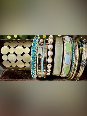 Vintage 14pc Bracelet Bangle Stack Lot Enamel Rhinestone Beaded Boho Gold Tone